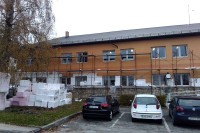 Почиње постављање топле фасаде на објекату вртића и зграде општине у Сокоцу