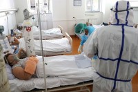 Mlađe osobe razvijaju tešku kliničku sliku: Najmlađi pacijent na respiratoru ima 29 godina
