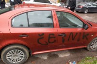 Na vozilu predsjedavajućeg Skupštine Tuzlanskog kantona ispisano "četnik"