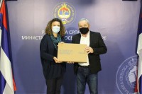Школама у Српској донирани лаптопи