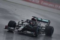 Hamilton osvojio 7. titulu šampiona Formule 1, izjednačio se sa Šumaherom