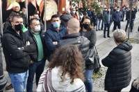 Мјештани Илиџе огорчени због миграната: Ми бринемо о њима, а они нам враћају убиством