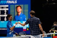 Đoković izgubio od Medvedeva, protiv Zvereva za polufinale