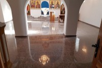 Засјала унутрашњост обновљеног храма у селу Прекаја