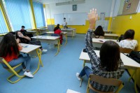 Школско звоно поново окупља ђаке