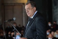 Dodik: Srbija i Srpska ne smiju zaboraviti doprinos patrijarha Irineja