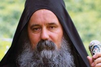 Епископ Фотије написао пјесму о вирусу корона