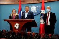 Dodik i Cvijanovićeva sa Tegeltijom: Kadrovima iz Srpske nije bezbjedno da rade u Sarajevu