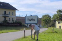 ''Fucking'' i dalje meta vandala
