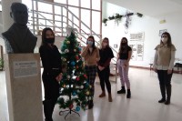 Средњошколци из Милића у акцији "Једно дијете - један слаткиш"