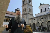 Владика Фотије: Угрожене српске светиње могу се сачувати само јединством