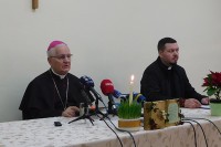 Бискуп Комарица: Божић прославити у миру и размишљању о вјери у Бога