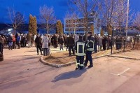 Građani i policija ponovo spriječili ulazak migranata u prihvatni centar “Bira”