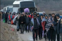Migranti iz kampa "Lipa" noć proveli u autobusima