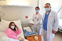 Уручен златник предсједника Републике прворођеној беби