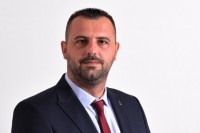 Odborniku SNSD-a Milutinu Mastiloviću zapaljen automobil