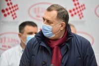 Dodik: Ikonu ću vratiti onima koji su je poklonili, afera u vezi s njom je izmišljena
