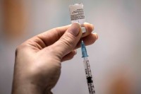 Stručnjaci prate alergijske reakcije na vakcine