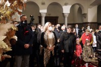 Званичници честитали најрадоснији хришћански празник: Божић у домове да унесе љубав и духовни мир