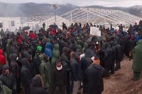 Migranti na otvorenom i dalje čekaju smještaj