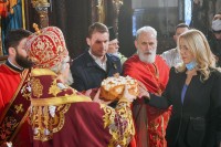 Osveštan i prelomljen slavski kolač