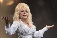Doli Parton tajno snimila pjesmu - nećemo je čuti do 2045. godine