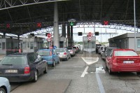 Državljani BiH u Srbiju od danas bez PCR testa i karantina