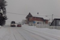 Упозорење АМС Српске: Снијега и поледице има на готово свим коловозима