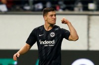 Jović zvanično na pozajmici u Ajntrahtu