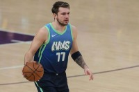 Dončić novim tripl-dablom prestigao Džordana