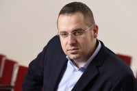 Kovačević: Samo politički lešinari mogu kritikovati zalaganje za nabavku vakcina