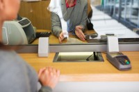 Građani umjesto migranata podižu novac koji za njih pristiže u BiH
