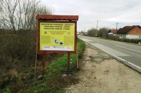 Информативна табла прије уништења