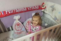 Поклон за малу Алексију из Звечана, пакетићи за дјецу у Осојану