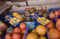 Mozzartovi пакети воћа и сокова стигли у болницу