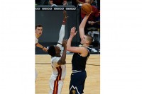 Jokić vodio Denver do pobjede u Majamiju