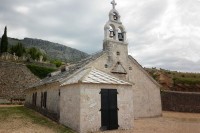 Mostar: Obijena parohijska kuća kod Stare crkve