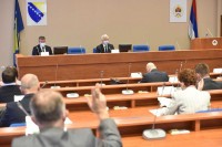 Zahtjev SNSD-a uvršten u dnevni red sjednice NSRS:  Visoki predstavnik da podnese izvještaj o radu