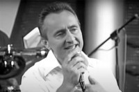 Preminuo pjevač narodne muzike Riki Lugonjić