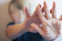 УН: Подршка жртвама насиља и дискриминације