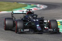 Hamilton ostaje u Mercedesu do 2023. godine