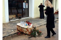 Предсједница Српске положила цвијеће на мјесту страдања дјевојчице у Петрињи