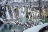 Од сриједе топлије