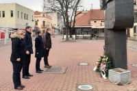 Шамац: Делегације општине и борачке организације положиле вијенце