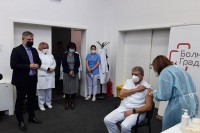 Шеранић: Почела вакцинација здравствених радника у Градишци