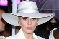 Lejdi Gaga nudi pola miliona dolara za vraćanje otetih pasa