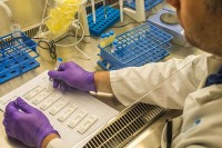 Српској 19.488 PCR тестова из мађарске донације