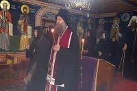 Patrijarh Porfirije u Pećkoj patrijaršiji služio pomen postradalima