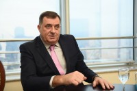 Dodik: Banjaluka će dobiti koncertnu dvoranu