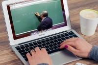 Наредне седмице настава на даљину у појединим школама